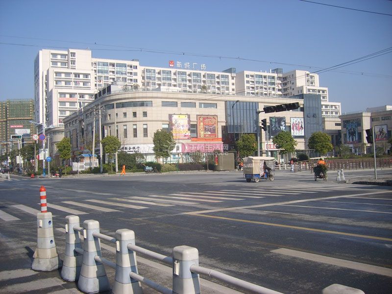S6000131.jpg