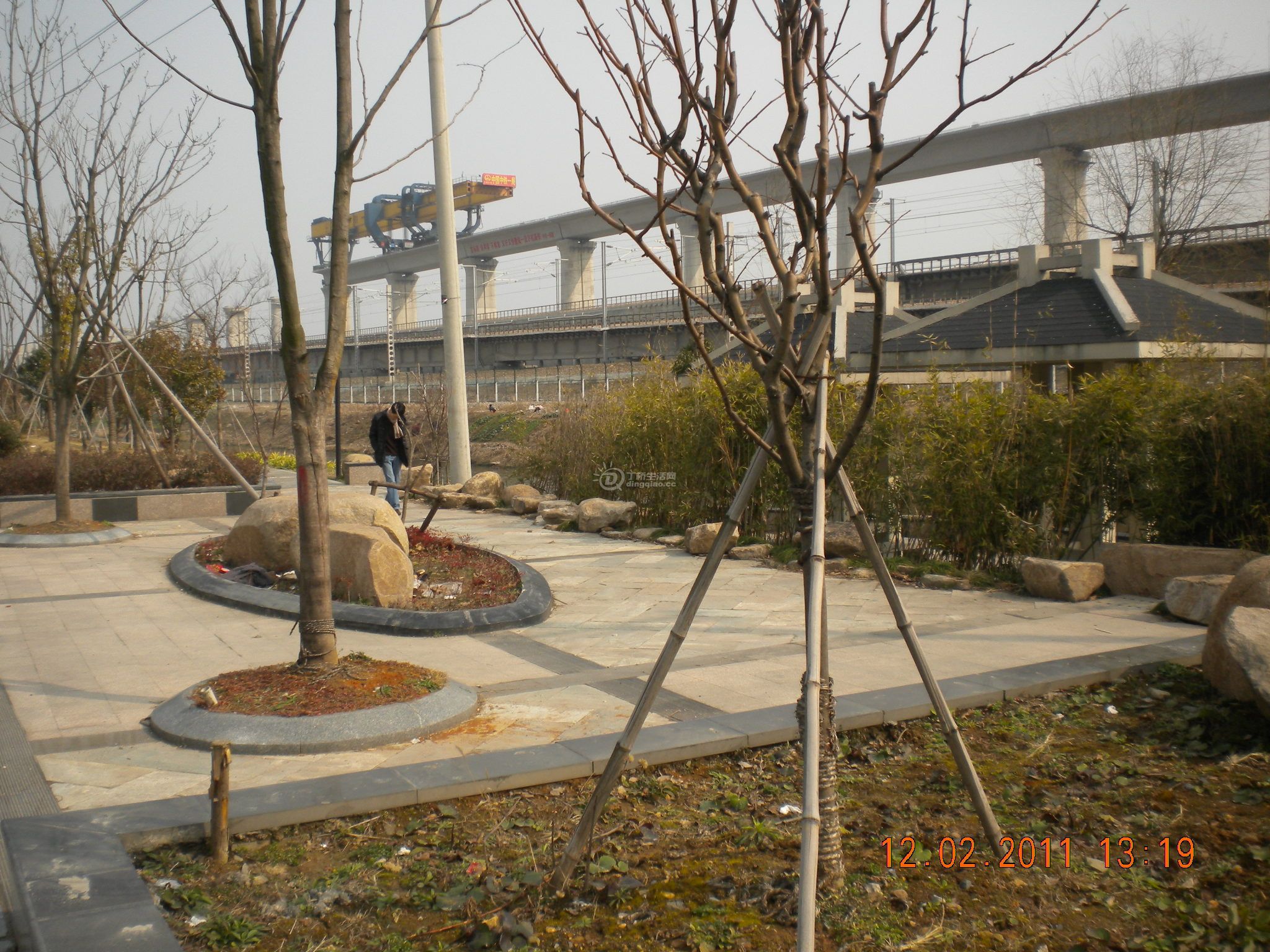Ƭ 037.jpg