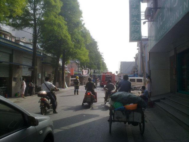 201105193943_1.jpg