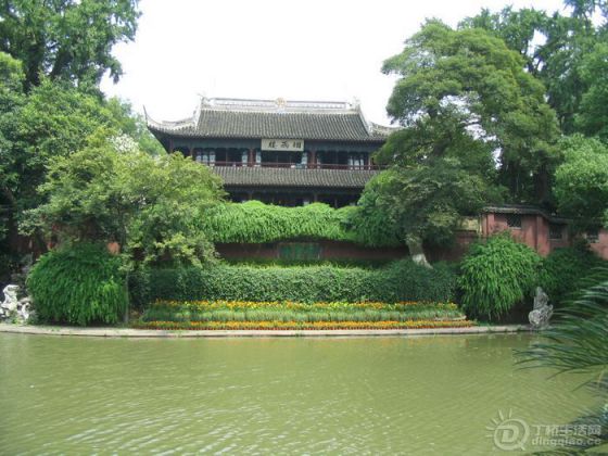 Ƭ 044.jpg