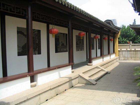 Ƭ 062.jpg