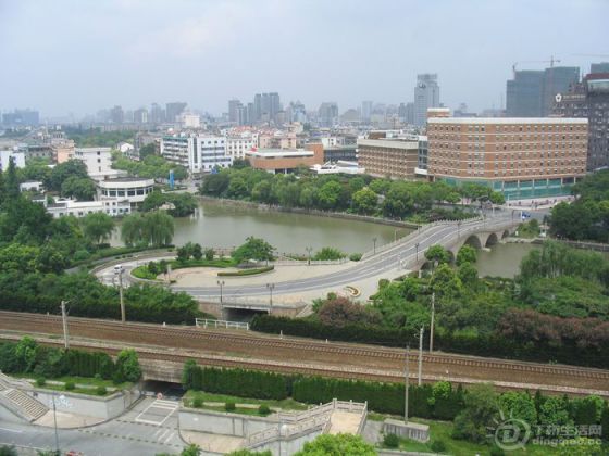 Ƭ 068.jpg