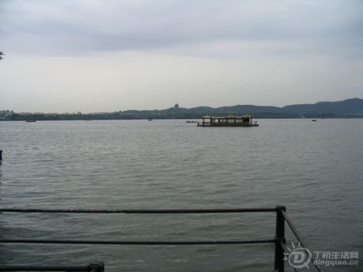 Ƭ 045.jpg