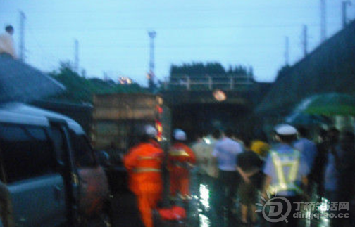 QQ截图20130625183707.png QQ截图20130625183707.png