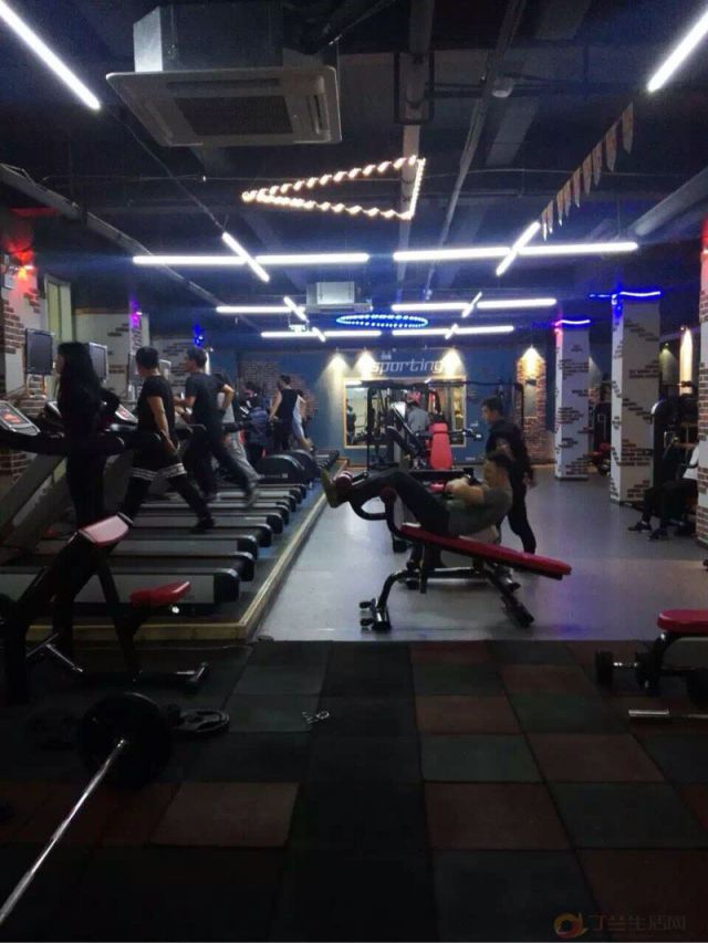 160241kyc9fn4goxlgylcy.jpg