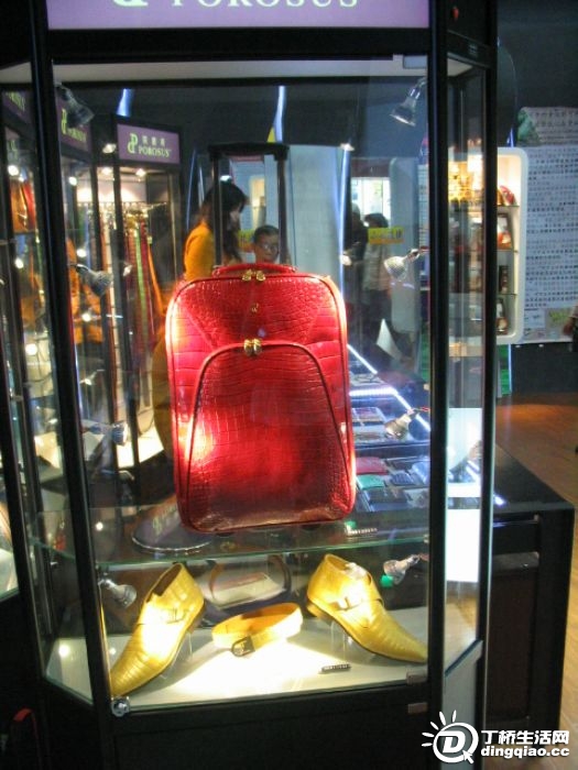Ƭ 094.jpg