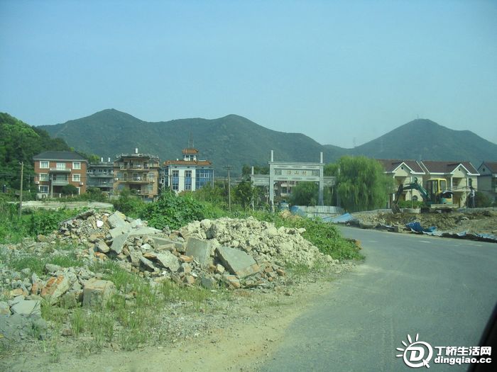 Ƭ 010.jpg