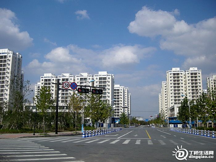 1243314440358_000.jpg