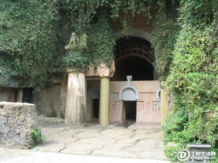 Ƭ 134.jpg