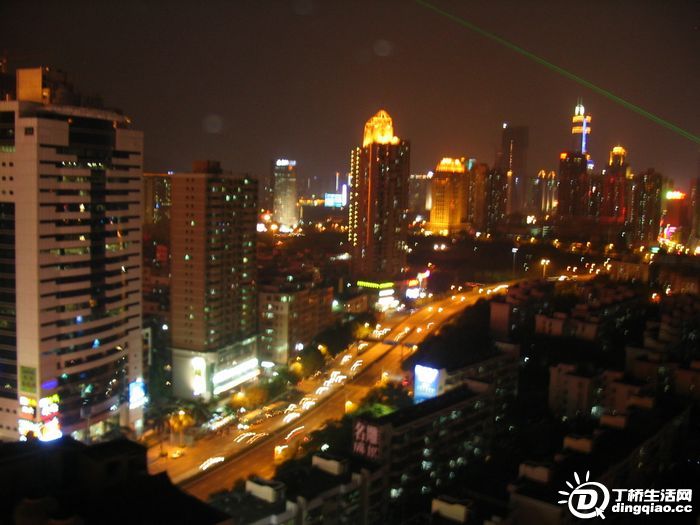 Ƭ 082.jpg