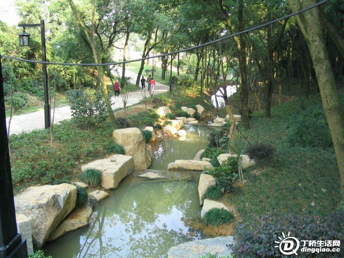 Ƭ 023.jpg