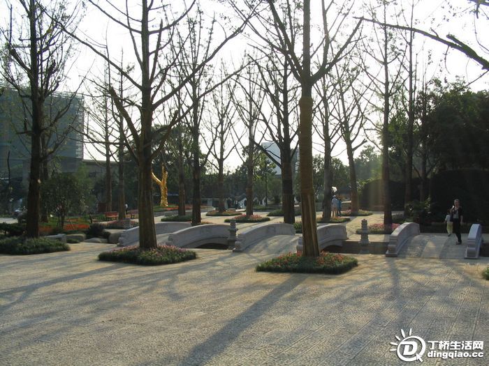 Ƭ 048.jpg